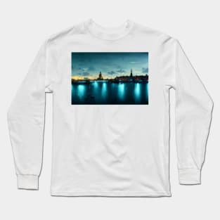 Neon Copenhagen City Skyline Neonlight / Copenhagen,Denmark Long Sleeve T-Shirt